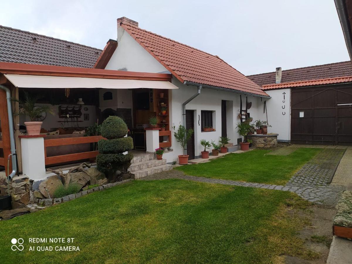 Apartman Na Statku Lägenhet Klec Exteriör bild